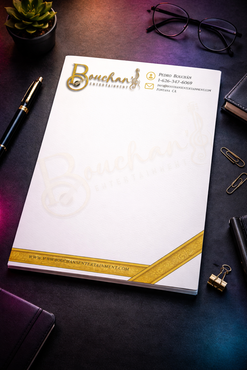 Mockup hoja membretada